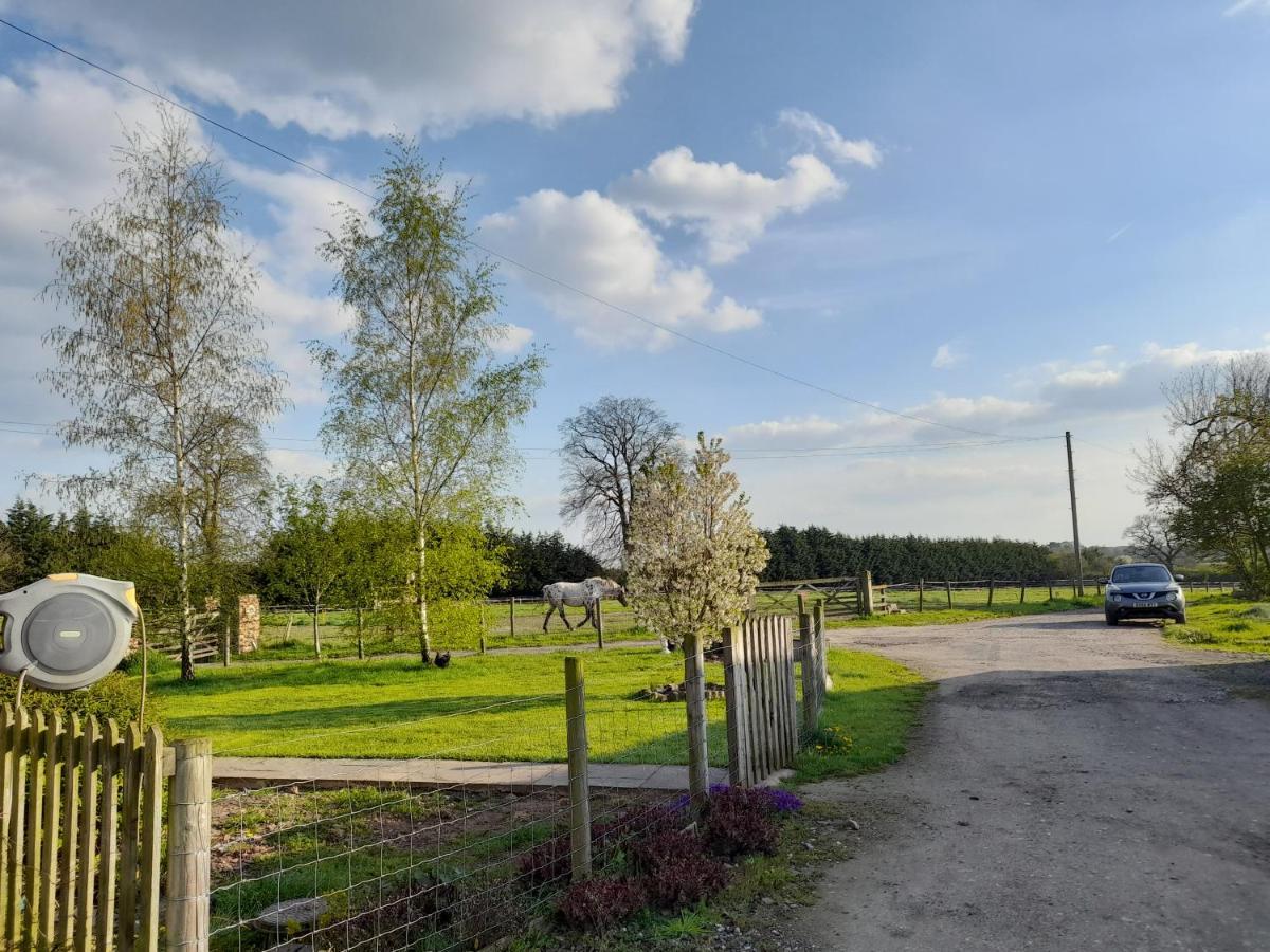 Mile House Barn Bed & Breakfast Nantwich Εξωτερικό φωτογραφία